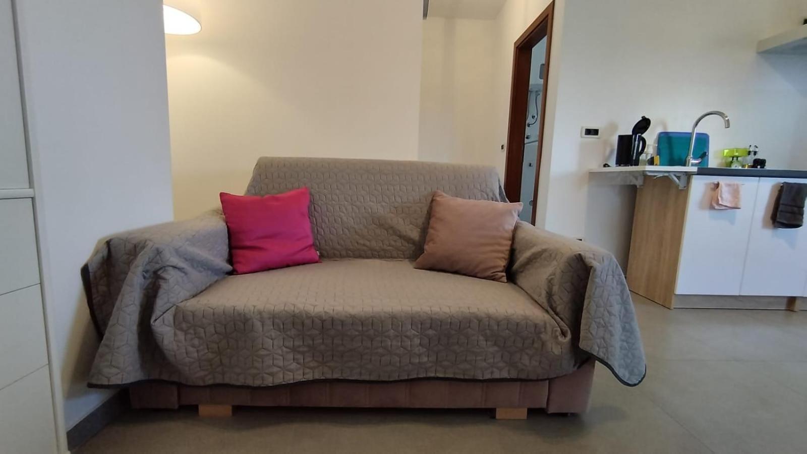 Crystal Apartment อูมัค ภายนอก รูปภาพ